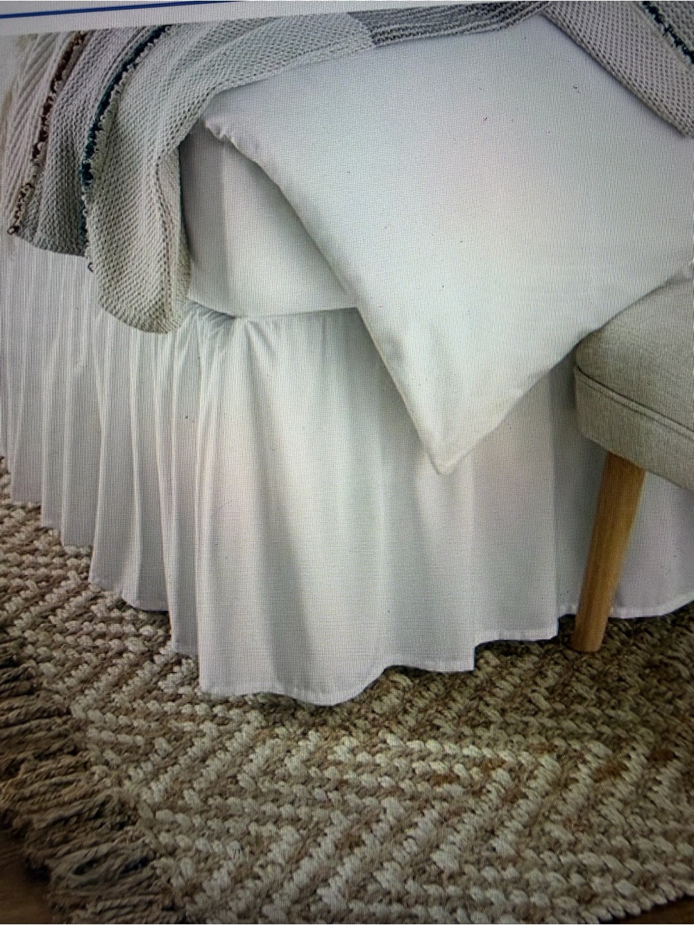 Classic White Bed Skirt with Pleated Hem - Home Bedding